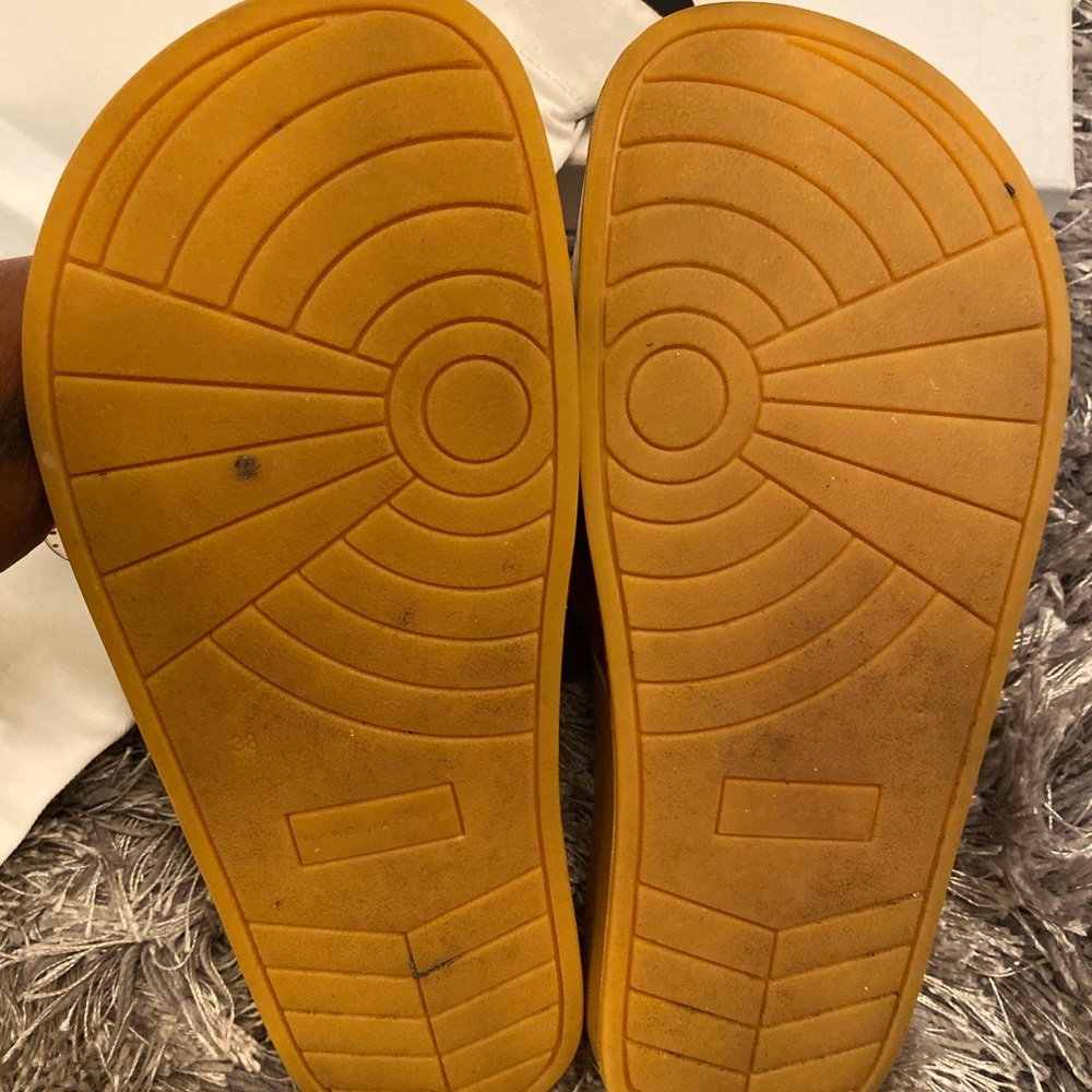 ..Marc Jacobs Slides..Gold - image 5